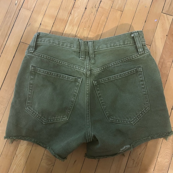 Free people green shorts - Picture 2 of 5